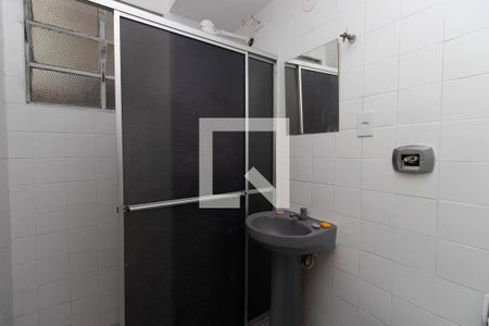 Banheiro de apartamento para alugar com 2 quartos, 53m² em Vila Guilherme, São Paulo