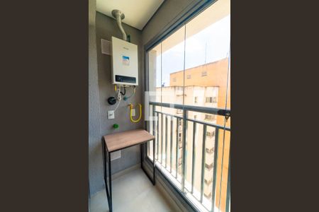 Sacada da Sala/Cozinha de apartamento para alugar com 1 quarto, 29m² em Jardim Prudência, São Paulo