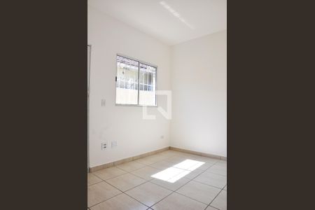 Detalhe - Sala de casa para alugar com 1 quarto, 65m² em Vila Mangalot, São Paulo