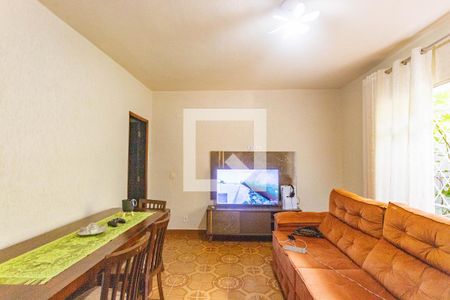 Casa à venda com 4 quartos, 300m² em Vila Sao Jose, Diadema