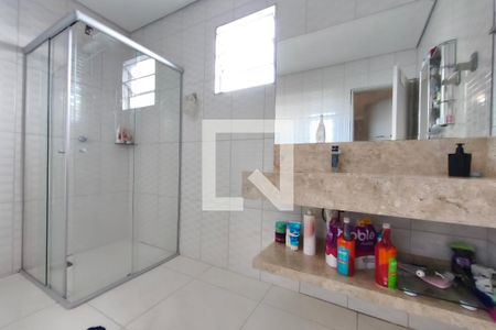 Banheiro Suíte de casa para alugar com 2 quartos, 81m² em Jardim Nova Europa, Campinas