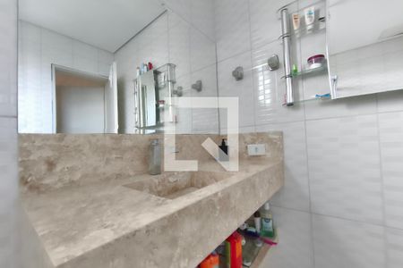 Banheiro Suíte de casa para alugar com 2 quartos, 81m² em Jardim Nova Europa, Campinas