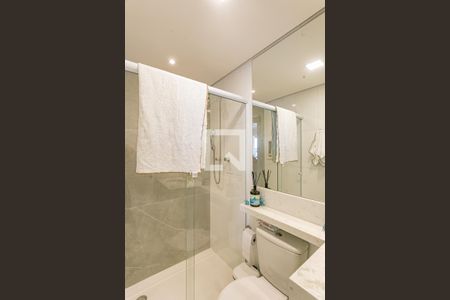 Banheiro de apartamento à venda com 2 quartos, 117m² em Vila Santo Estefano, São Paulo