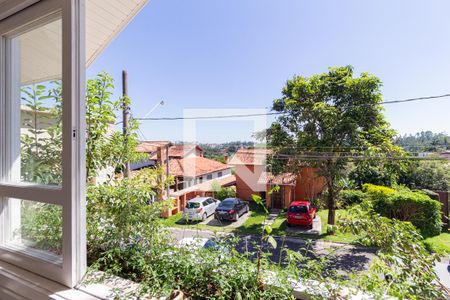 Sala de casa de condomínio para alugar com 4 quartos, 430m² em Terras do Madeira, Carapicuíba