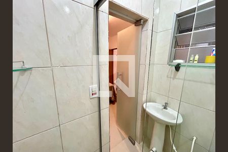 Banheiro de casa para alugar com 1 quarto, 60m² em Jardim Santa Mena, Guarulhos