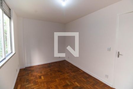 Quarto 1 de apartamento para alugar com 2 quartos, 60m² em Santa Rosa, Niterói