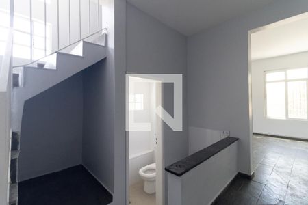 Lavabo de casa à venda com 3 quartos, 120m² em Parque Bristol, São Paulo