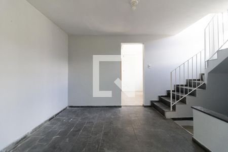 Sala de casa à venda com 3 quartos, 120m² em Parque Bristol, São Paulo