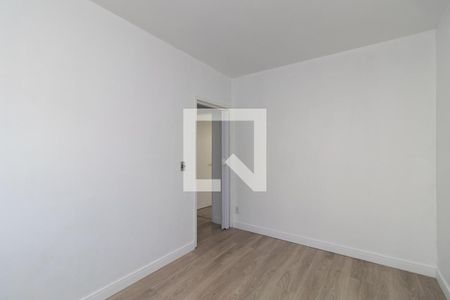 Quarto 2 de apartamento para alugar com 2 quartos, 48m² em Camaquã, Porto Alegre