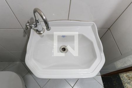 Lavabo de casa à venda com 3 quartos, 150m² em Vila Francos, São Paulo