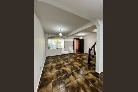 Sala de casa para alugar com 4 quartos, 200m² em Vila Cruz das Almas, São Paulo