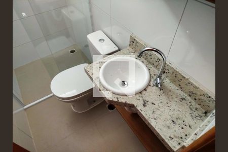 Banheiro de kitnet/studio para alugar com 1 quarto, 30m² em Vila Alpina, São Paulo
