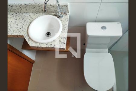 Banheiro de kitnet/studio para alugar com 1 quarto, 30m² em Vila Alpina, São Paulo