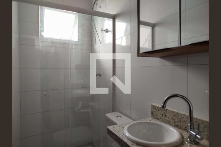 Banheiro de kitnet/studio para alugar com 1 quarto, 30m² em Vila Alpina, São Paulo