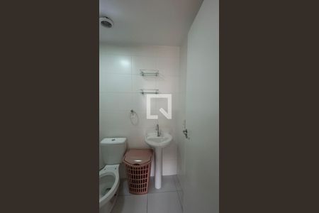 Banheiro de apartamento para alugar com 1 quarto, 27m² em Jardim Cidalia, São Paulo