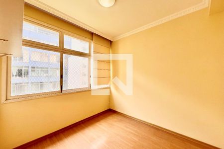 QUARTO 1 de apartamento à venda com 3 quartos, 120m² em Copacabana, Rio de Janeiro