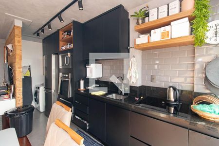 Sala/Cozinha de apartamento à venda com 2 quartos, 50m² em Vila Sabrina, São Paulo