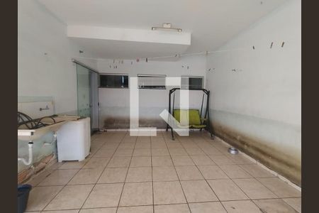 Foto 25 de casa à venda com 3 quartos, 80m² em Lúcio de Abreu, Contagem