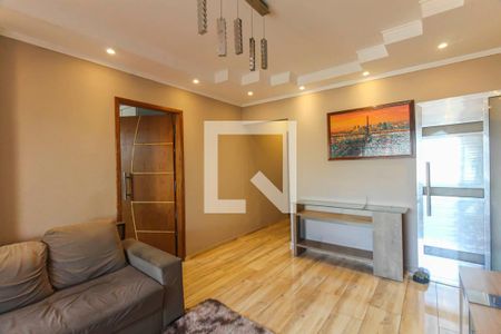 Sala de casa à venda com 3 quartos, 200m² em São Lucas, São Paulo