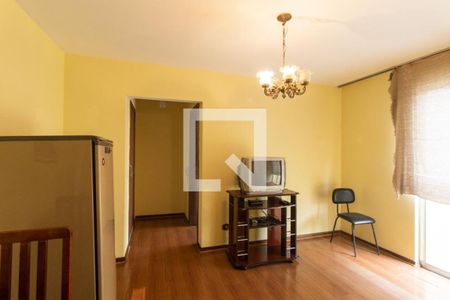 Sala de apartamento para alugar com 1 quarto, 35m² em Centro, Curitiba