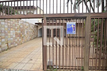 Casa para alugar com 4 quartos, 590m² em Vila Uniao, Goiânia