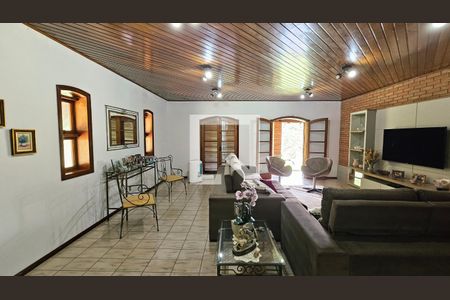 Casa para alugar com 4 quartos, 500m² em Roseira, Jundiaí