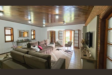 Casa para alugar com 4 quartos, 500m² em Roseira, Jundiaí