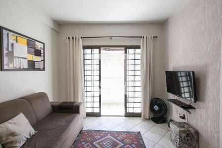 Sala de apartamento para alugar com 3 quartos, 76m² em Brasil, Uberlândia