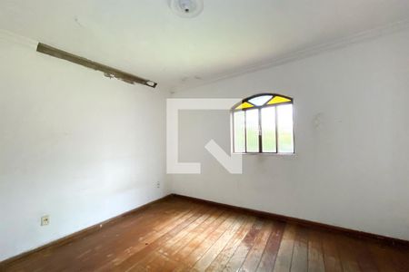 Suite de casa à venda com 3 quartos, 410m² em São Marcos, Belo Horizonte