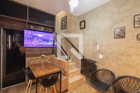 Sala de casa de condomínio à venda com 2 quartos, 70m² em Vila Paranagua, São Paulo