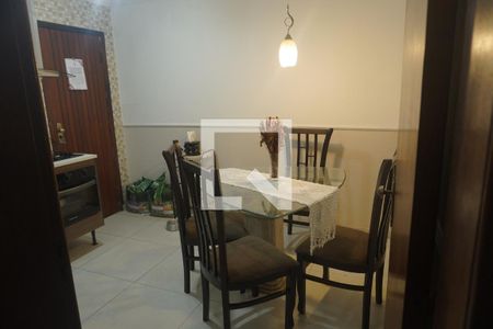 Sala de casa de condomínio à venda com 3 quartos, 108m² em Vila Jacuí, São Paulo