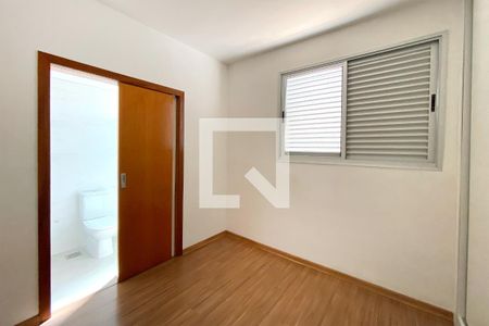 Suite 1 de apartamento para alugar com 4 quartos, 210m² em Palmares, Belo Horizonte