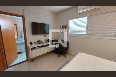 Quarto 2 de casa para alugar com 3 quartos, 360m² em Santa Mônica, Uberlândia