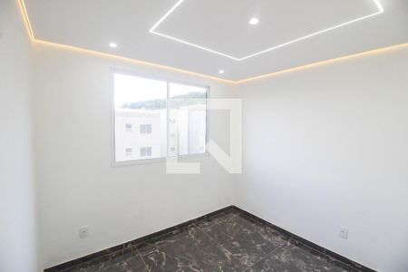 Quarto 1 de apartamento para alugar com 2 quartos, 45m² em Jardim Alvorada, Nova Iguaçu