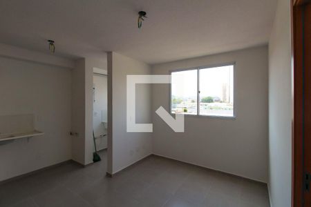 Sala de apartamento para alugar com 2 quartos, 37m² em Vila Antonieta, São Paulo