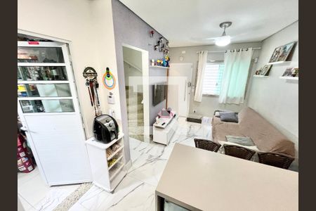 Sala/Cozinha de casa de condomínio para alugar com 2 quartos, 68m² em Água Fria, São Paulo