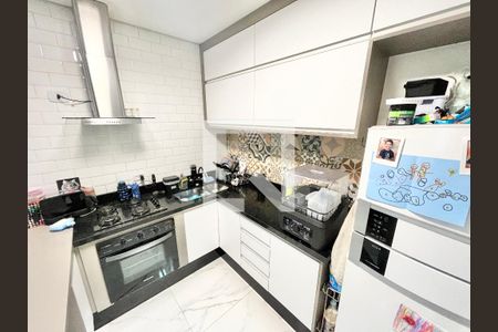 Cozinha de casa de condomínio para alugar com 2 quartos, 68m² em Água Fria, São Paulo