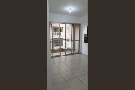 Sala de apartamento para alugar com 2 quartos, 62m² em Residencial Canadá, Goiânia