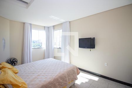 Quarto Suíte de casa à venda com 4 quartos, 350m² em Sapucaias Iii, Contagem