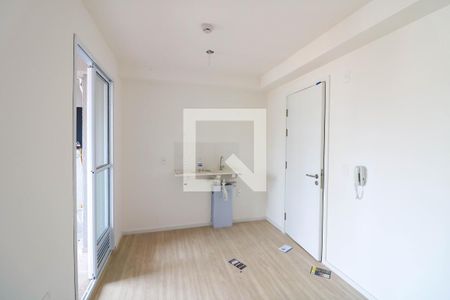 Sala / Cozinha de apartamento para alugar com 2 quartos, 30m² em Vila Plana, São Paulo