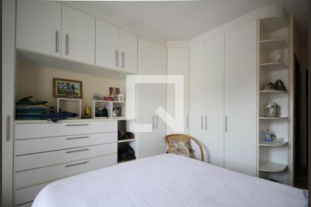 Casa à venda com 5 quartos, 175m² em Vila Inah, São Paulo