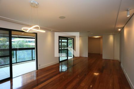 Apartamento para alugar com 3 quartos, 160m² em Jardim Morumbi, São Paulo