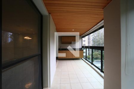 Apartamento para alugar com 3 quartos, 160m² em Jardim Morumbi, São Paulo