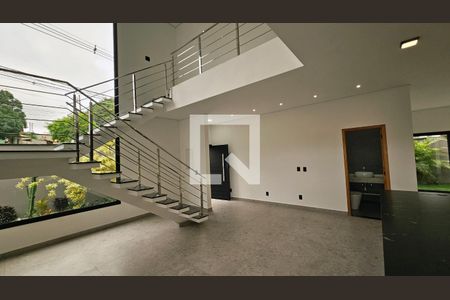 Casa à venda com 3 quartos, 230m² em Gramadão, Jundiaí