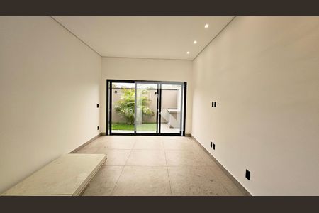 Casa à venda com 3 quartos, 230m² em Gramadão, Jundiaí