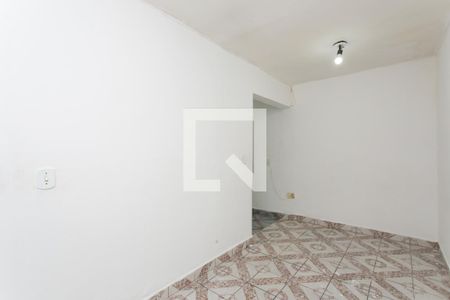 Quarto 1 de casa para alugar com 2 quartos, 120m² em Conjunto Residencial José Bonifácio, São Paulo