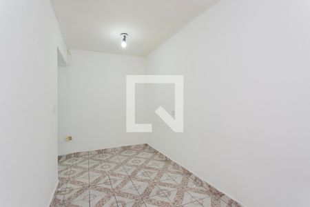 Quarto 1 de casa para alugar com 2 quartos, 120m² em Conjunto Residencial José Bonifácio, São Paulo