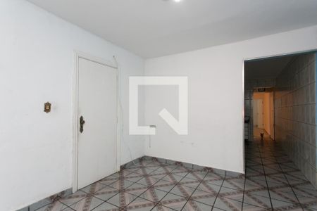 Sala de casa para alugar com 2 quartos, 120m² em Conjunto Residencial José Bonifácio, São Paulo