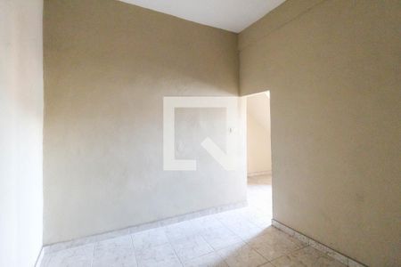 Quarto de casa para alugar com 1 quarto, 140m² em Chácara Coqueiro, Itaquaquecetuba