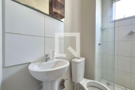 Banheiro de apartamento à venda com 2 quartos, 55m² em Vila Mimosa, Campinas